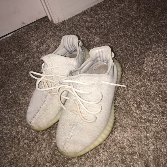 Yezzys - Picture 2 of 3